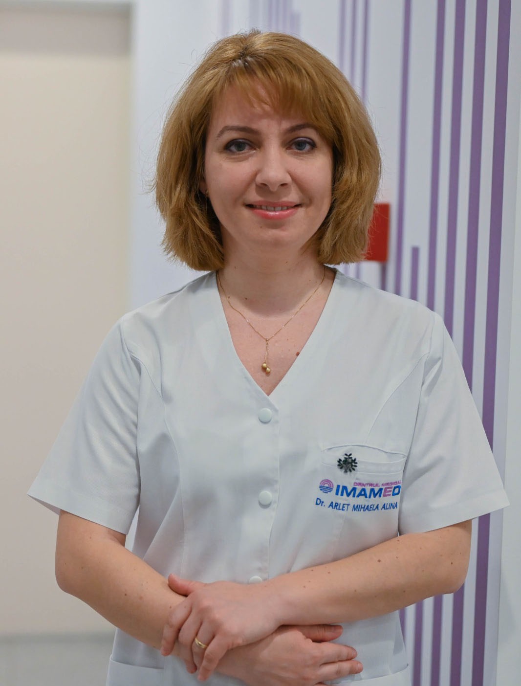 Dr. Arlet Alina